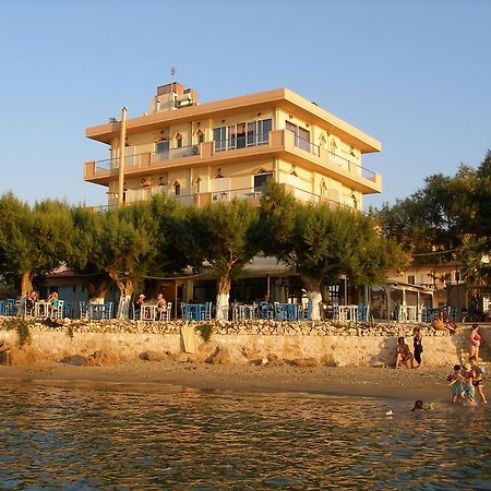 Melani Apartments Chrissi Akti Chania Exterior foto