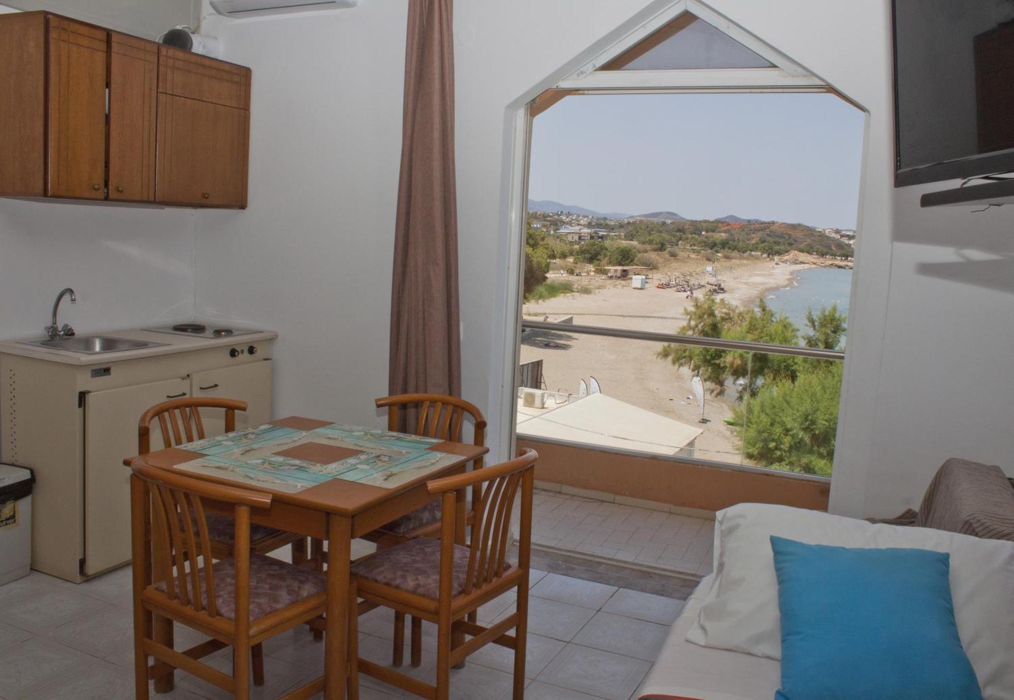 Melani Apartments Chrissi Akti Chania Exterior foto